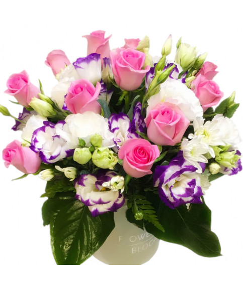 Pink Roses with Lisianthus in box